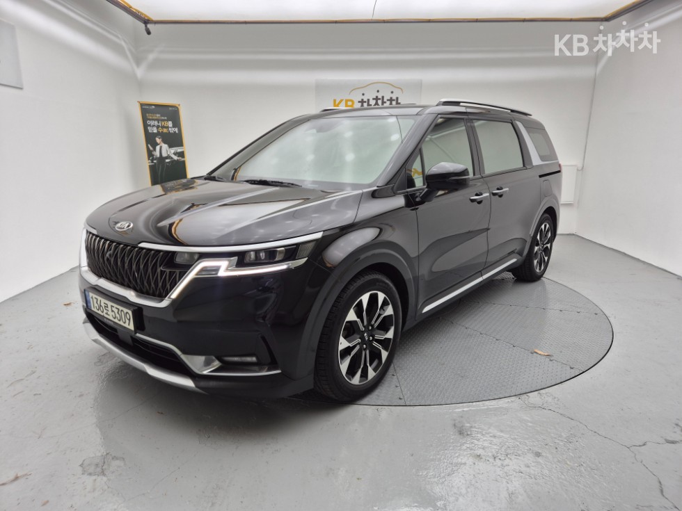 2021 - kia carnival