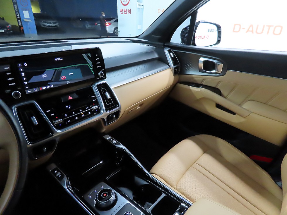 2023 - kia sorento