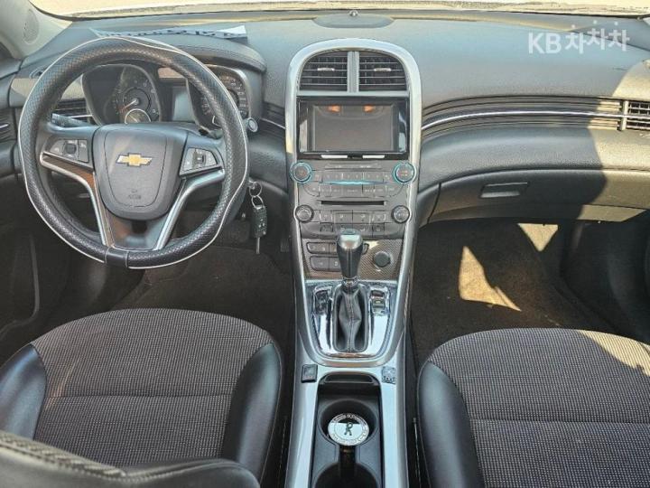 Chevrolet Malibu LPGi 2.0 LT Base Type 10