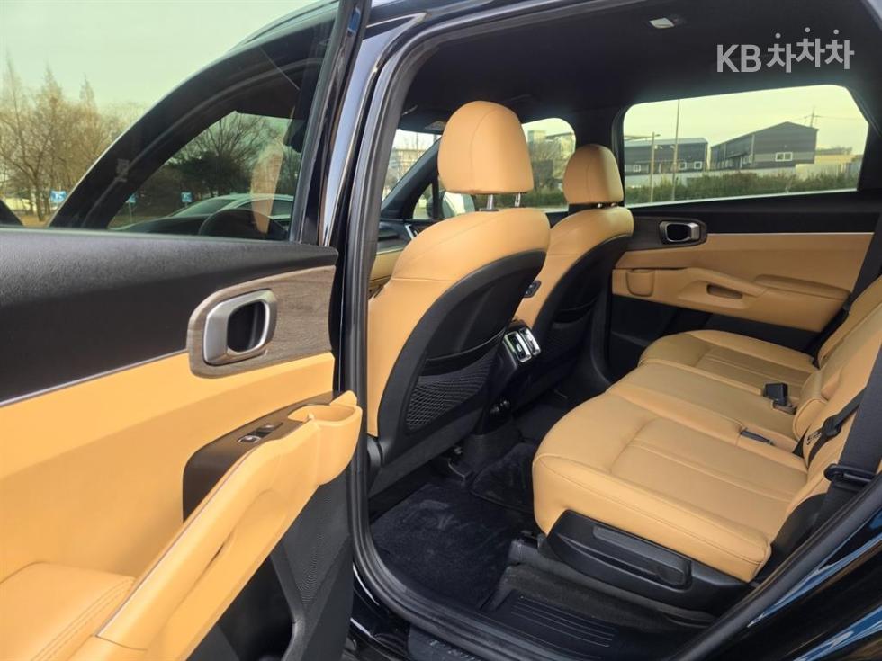 2022 - kia sorento