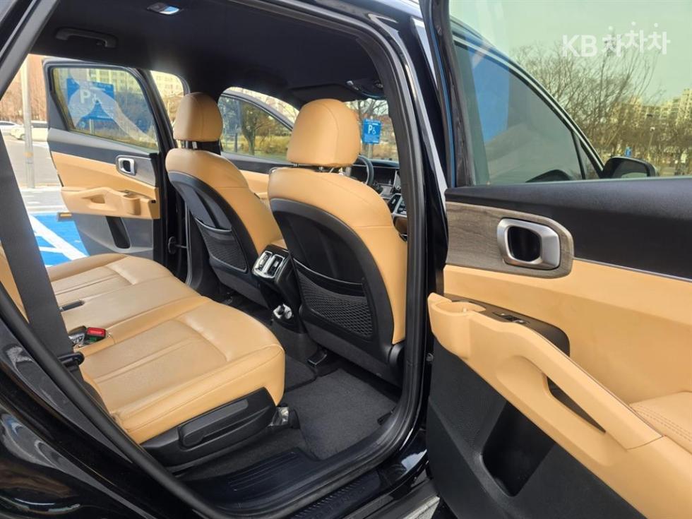 2022 - kia sorento