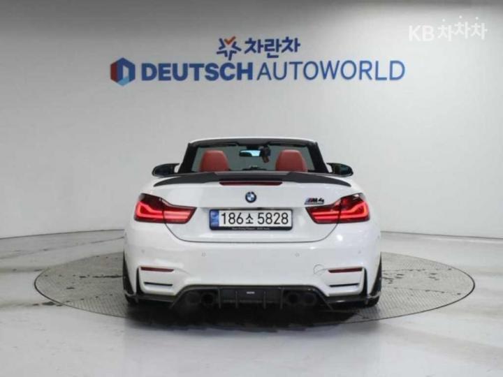 BMW M4 M Series Convertible Competition 5