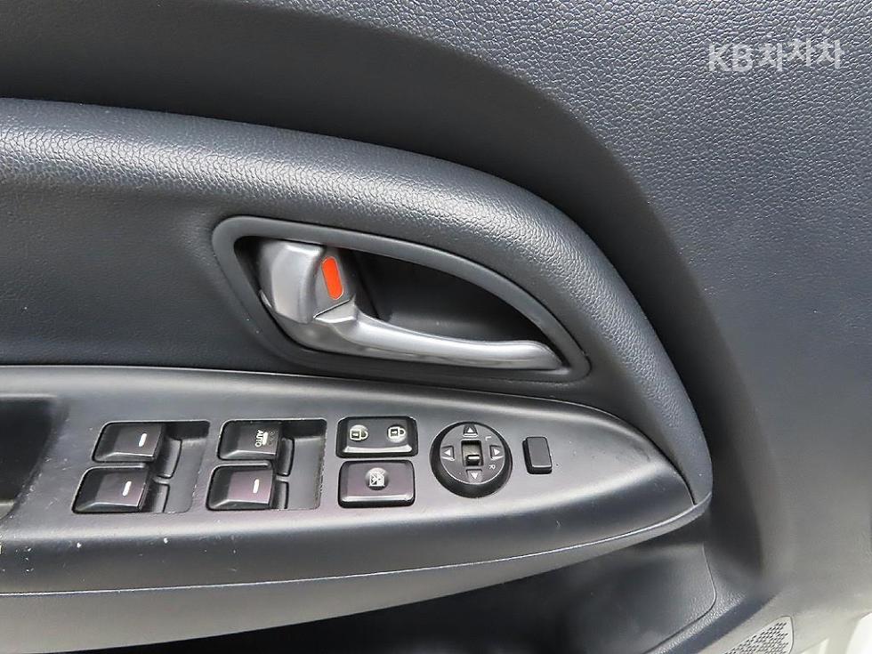 2012 - kia pride