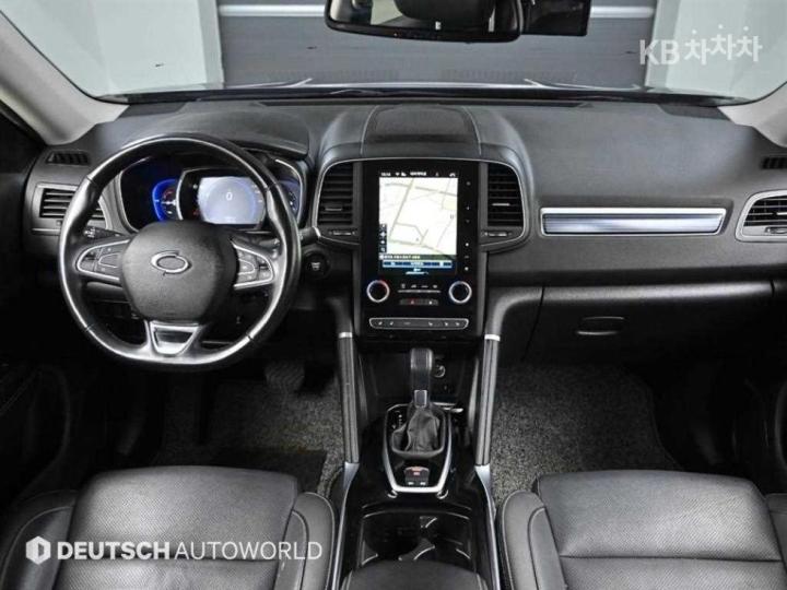 Renault QM6 2.0 LPe 2WD RE Signature 8