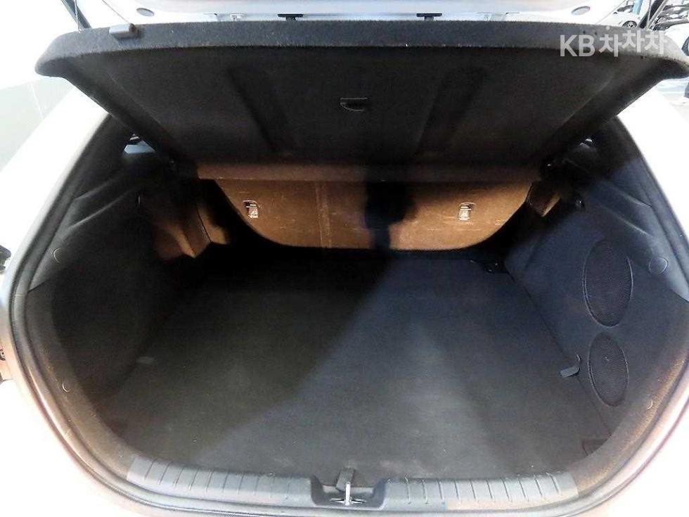2022 - kia k3