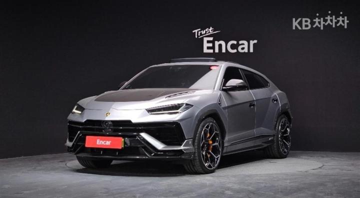 Lamborghini Urus Performance 4.0 V8