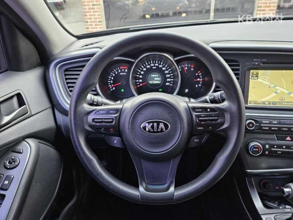 Kia K5 — miniaturë 7