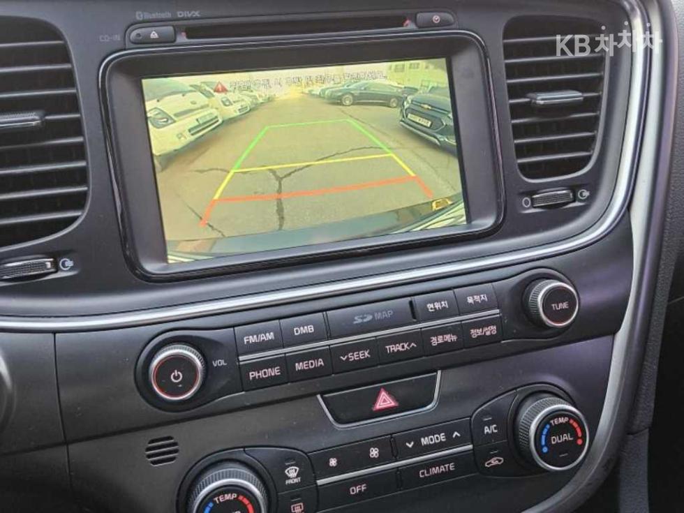 Kia K5 — miniaturë 12