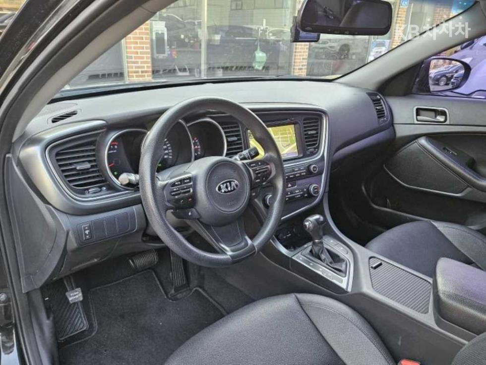 Kia K5 — miniaturë 13