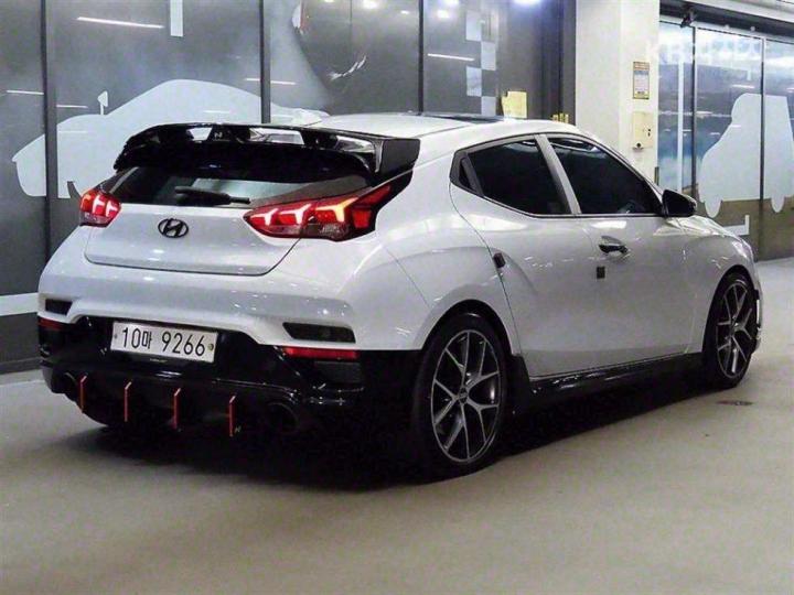 Hyundai Veloster N 2.0 T-GDi 5