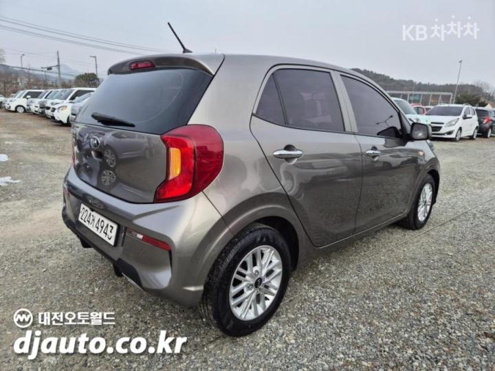 Kia Morning Urban JA 1.0 Gasoline Prestige 7