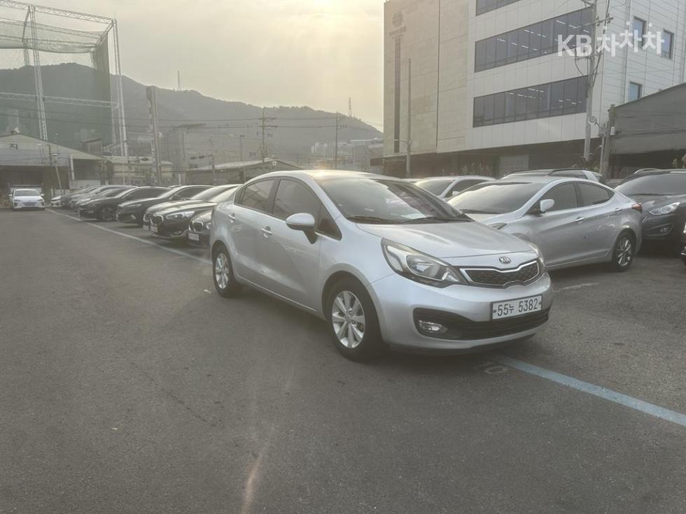2014 - kia pride