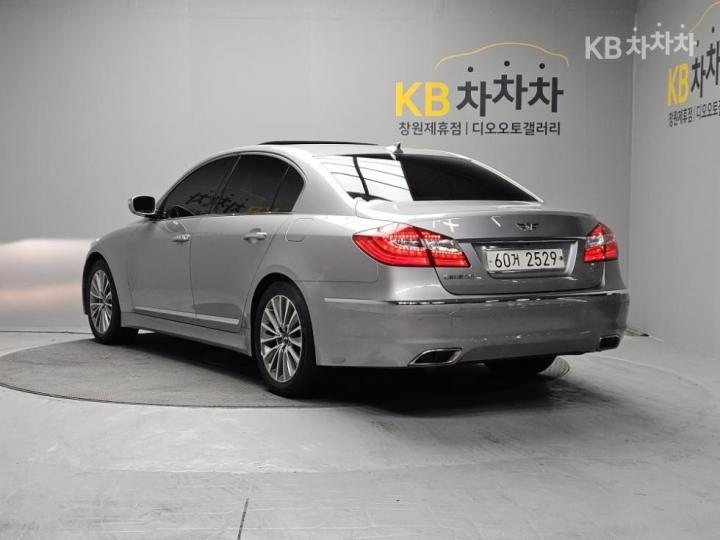 Hyundai Genesis BH330 PREMIUM Base Type 4