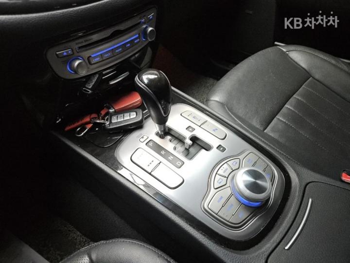 Hyundai Genesis BH330 PREMIUM Base Type 7