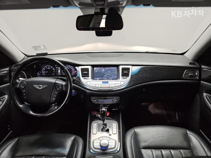 Hyundai Genesis BH330 PREMIUM Base Type 10