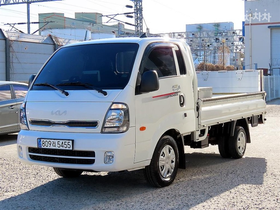 2024 - kia bongo iii