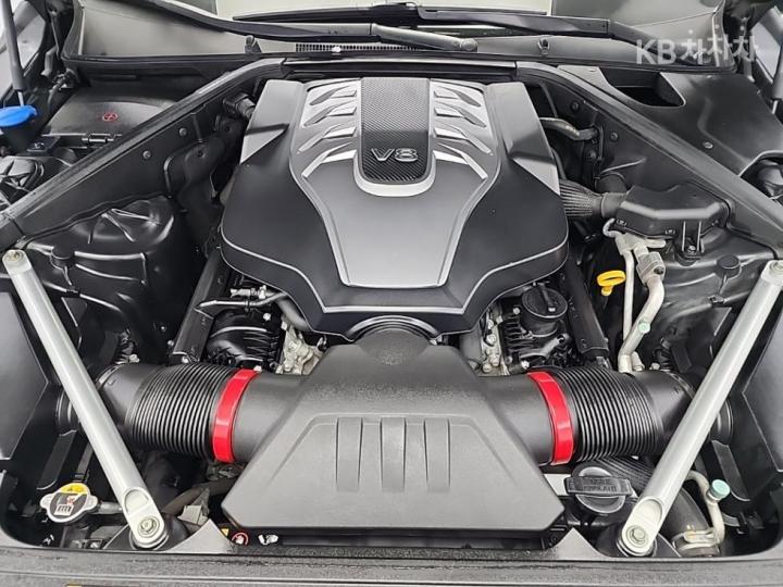 Genesis EQ900 5.0 GDI AWD Prestige 6