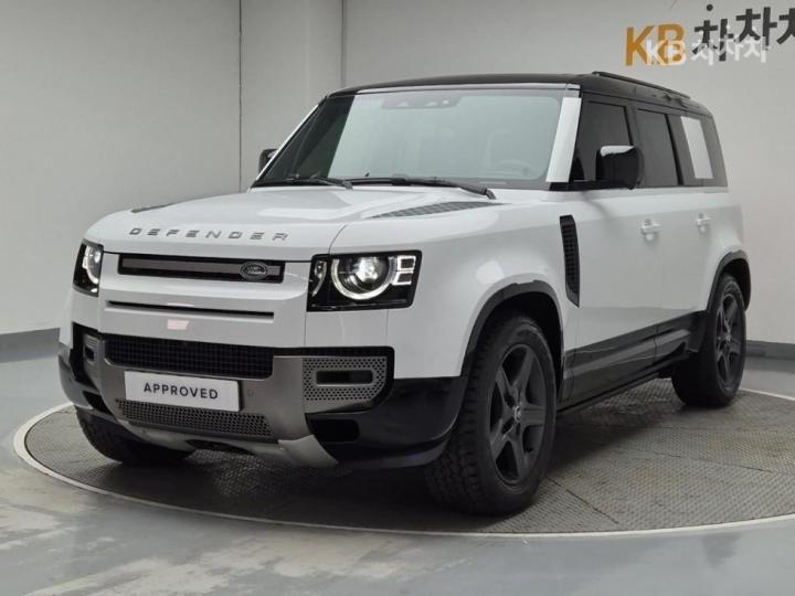 Land Rover Defender L663 110 D250 X-DYN SE