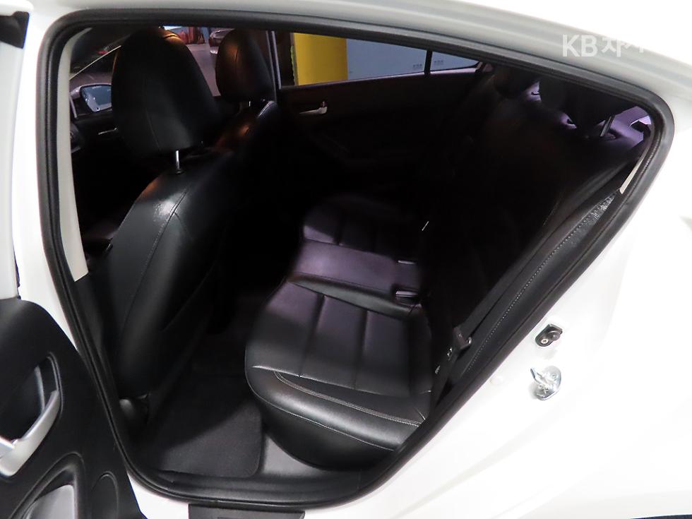 2013 - kia k3