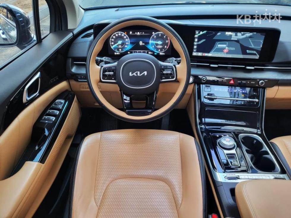 2022 - kia carnival