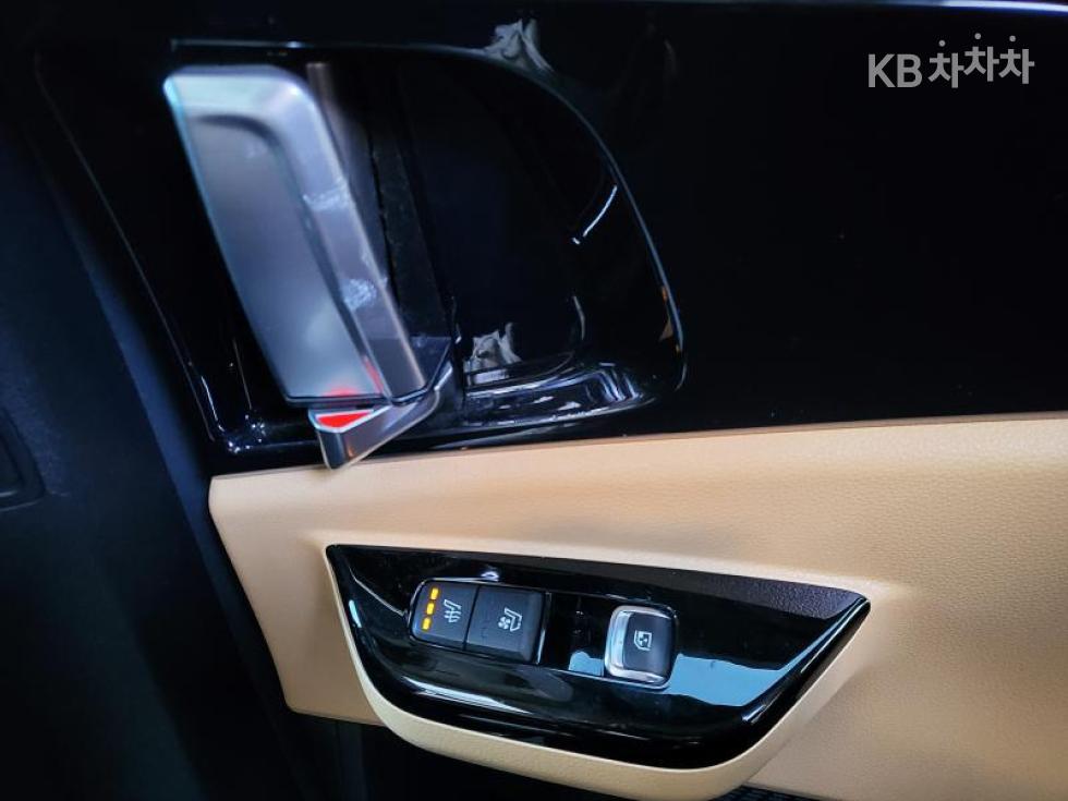 2022 - kia carnival