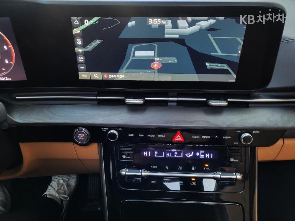 2022 - kia carnival