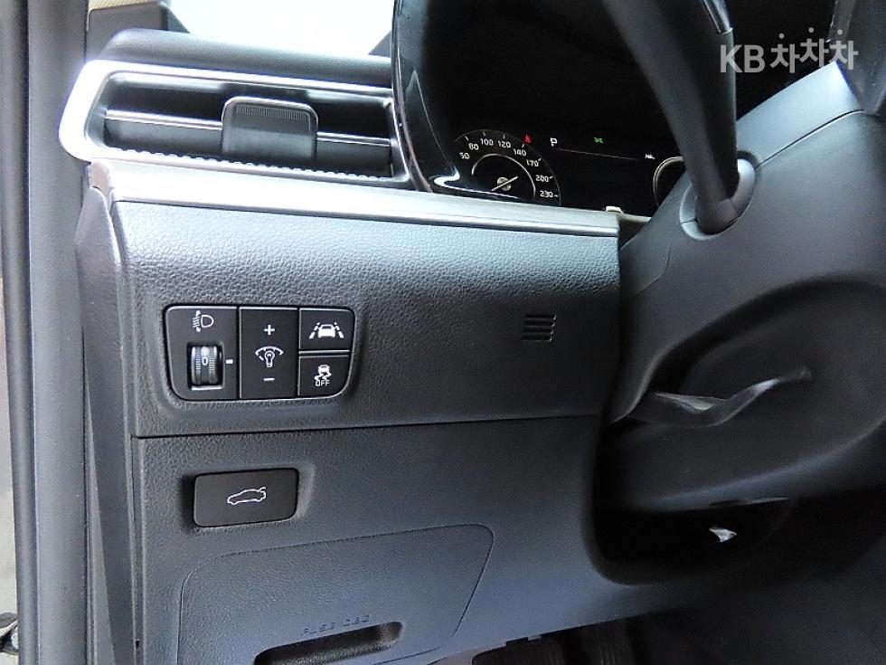 2022 - kia k5