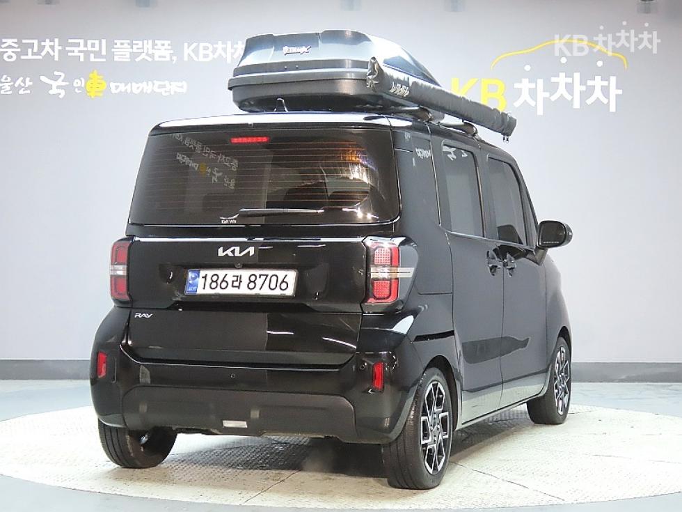 2023 - kia kia
