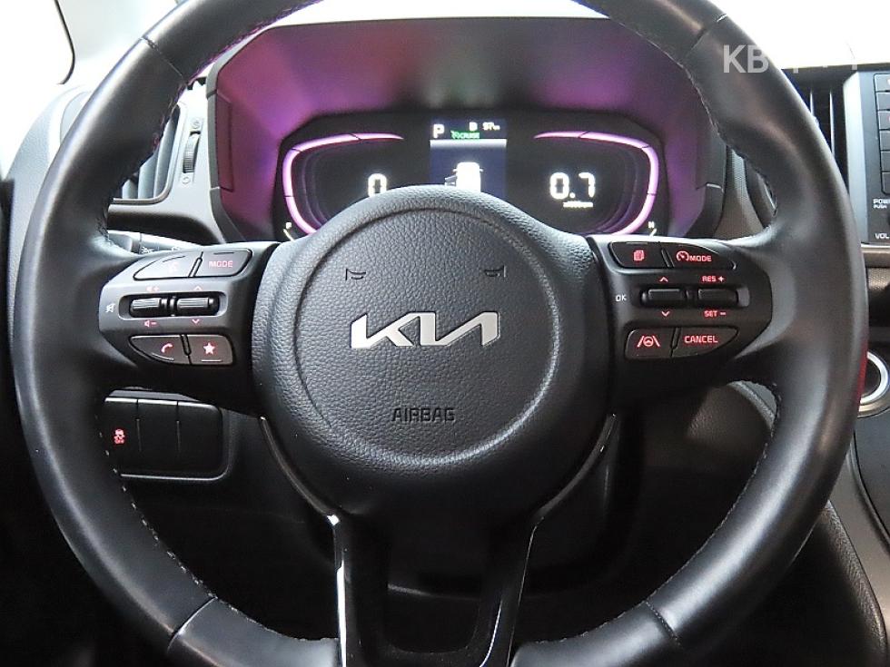 2023 - kia kia