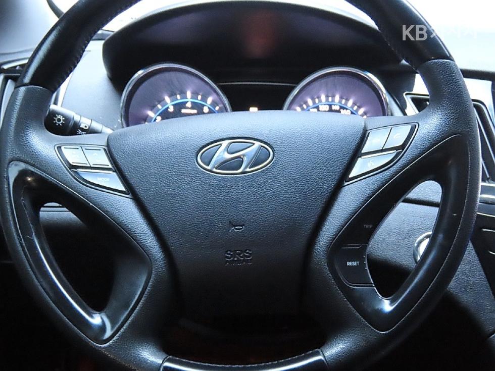 Hyundai Sonata — miniaturë 18