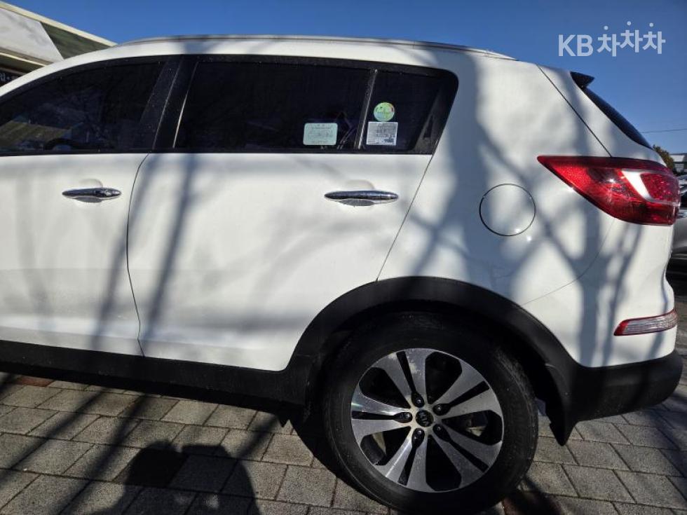 2012 - kia sportage