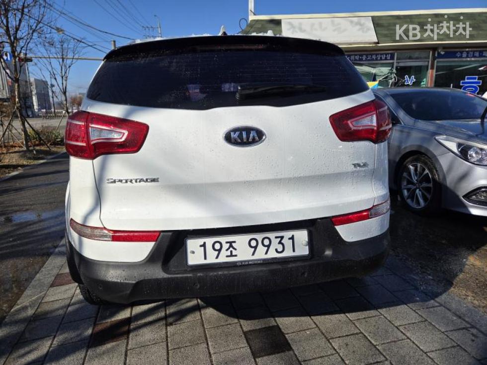 2012 - kia sportage