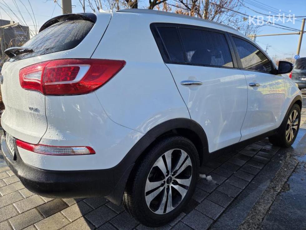2012 - kia sportage