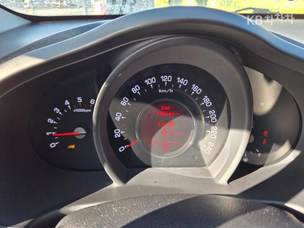2012 - kia sportage