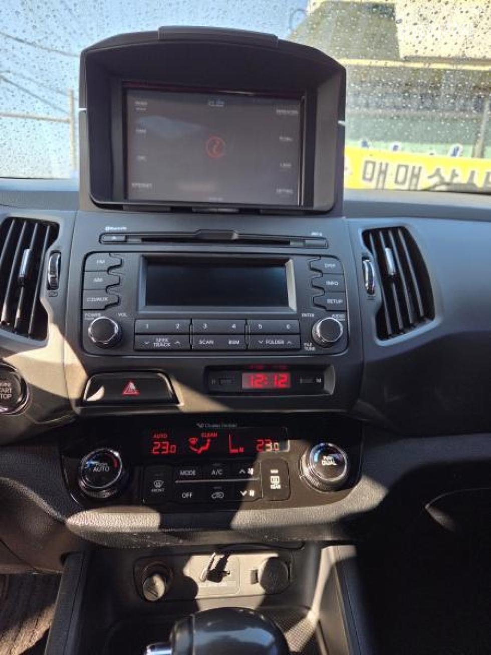 2012 - kia sportage