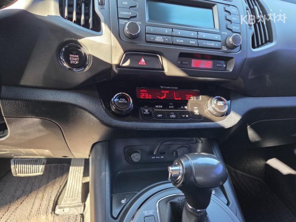 2012 - kia sportage