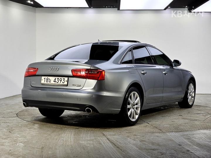 Audi A6 NEW 3.0 TDI Quattro C7 12 year ~ now 5