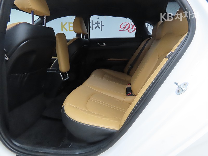 2023 - kia k5