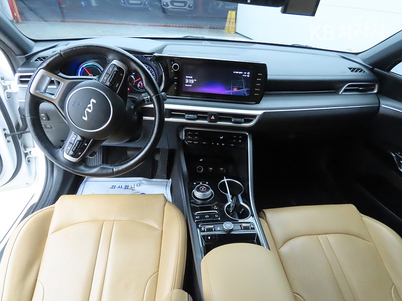 2023 - kia k5