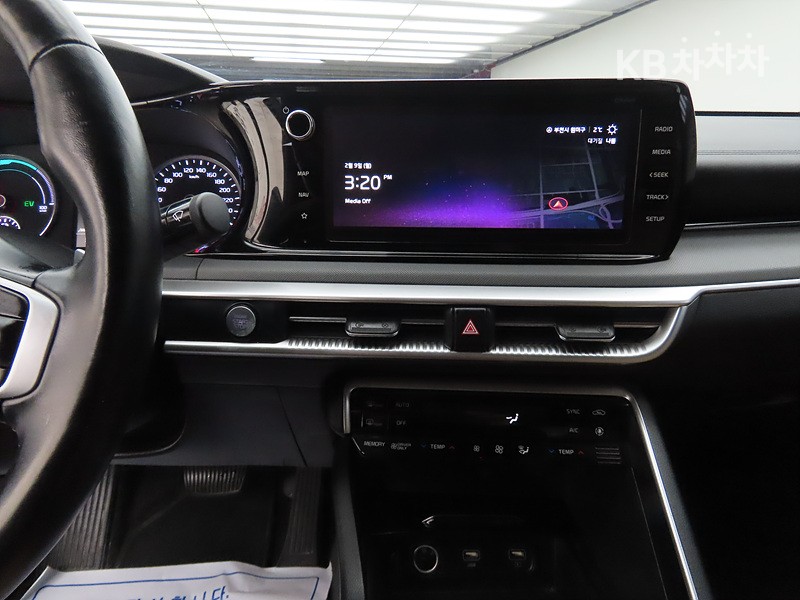 2023 - kia k5