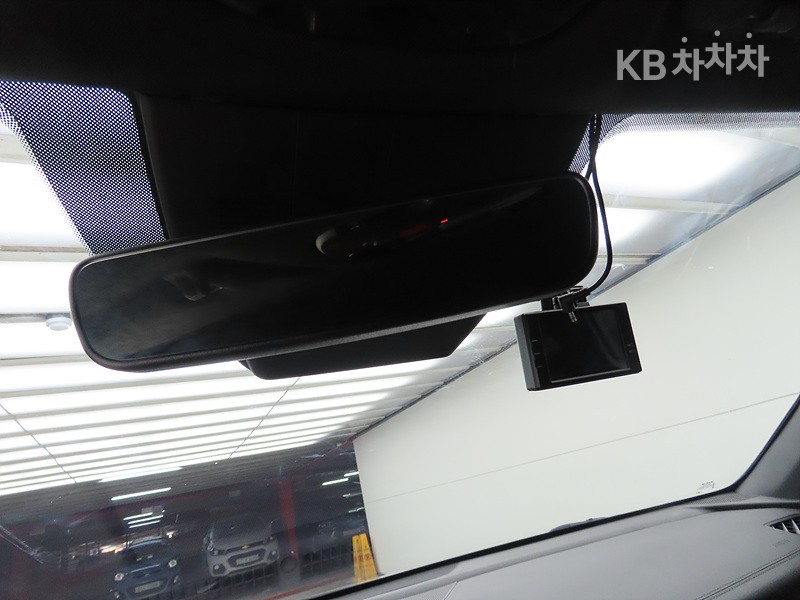 2023 - kia k5