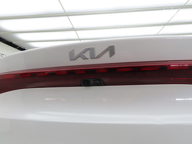 2023 - kia k5