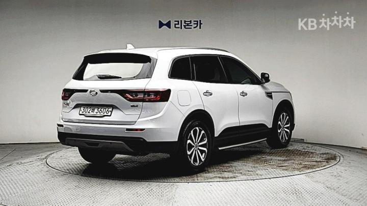 Renault QM6 2.0 LPe 2WD RE 5