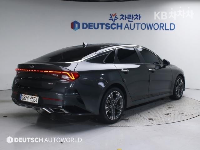 2021 - kia k5