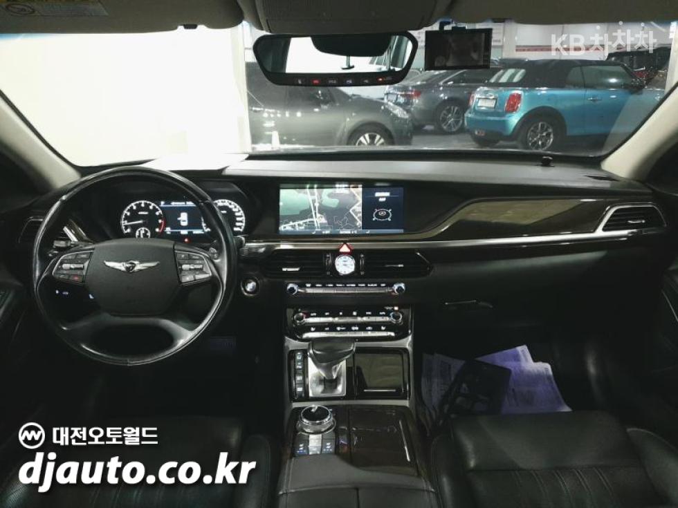 2018 - genesis eq900