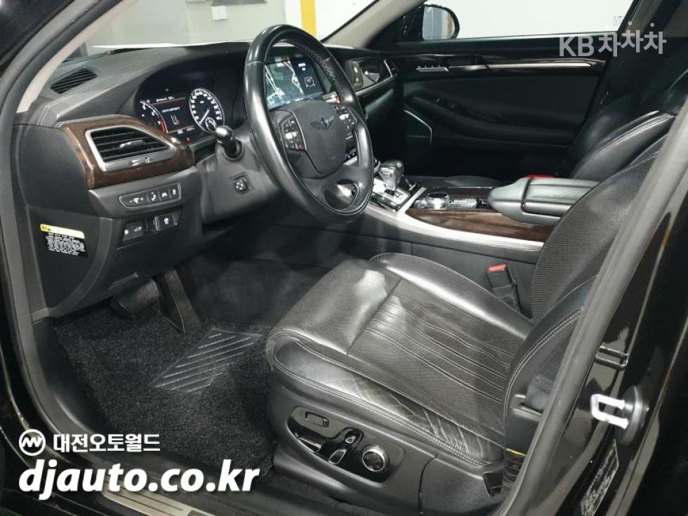 2018 - genesis eq900