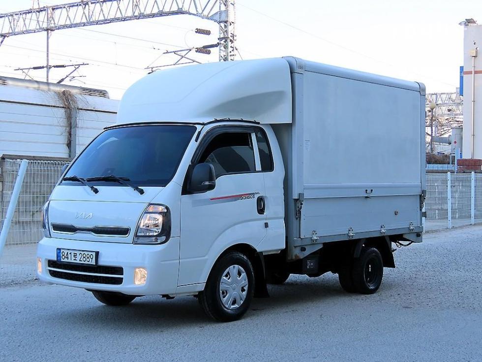 2023 - kia bongo iii