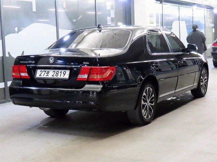 KG Mobility (Ssangyong) Chairman H New Classic 500S Top Model 5