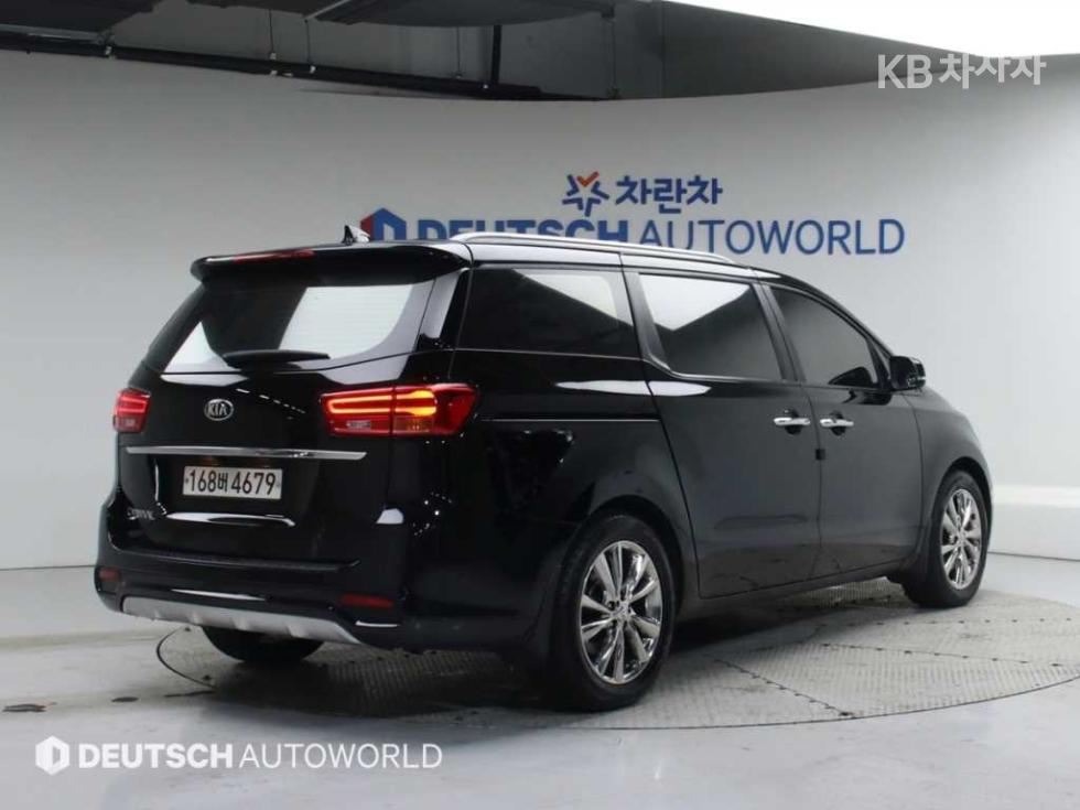 2019 - kia carnival