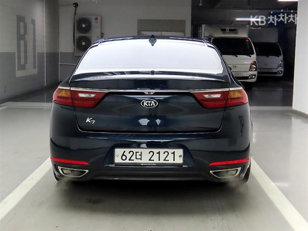 2017 - kia k7